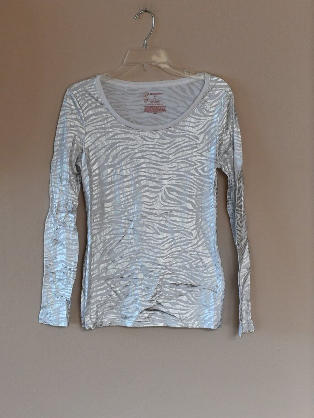 No Boundaries Silver Metallic Zebra Print LS T-Shirt Top Junior's Size Med 7-9